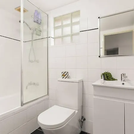 Cosy Inner City Abode - 1 Bed Woolloomooloo Sydney Exterior photo